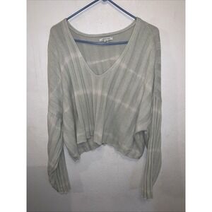 American Eagle Women's size L Cropped Sweater